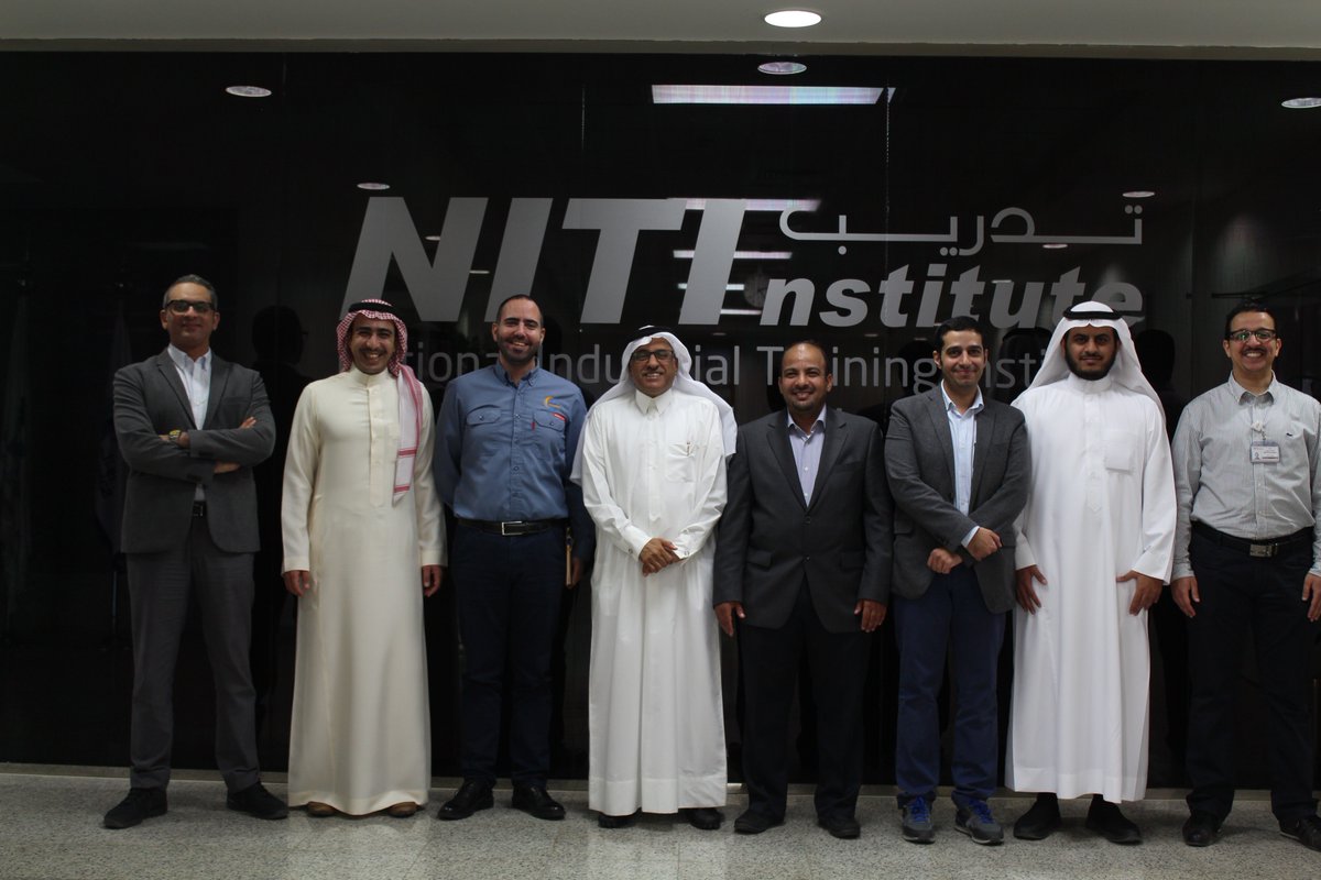 CEO of ANABEED  Mr/ Mansoor Al-Khateer visited the institute and the facilities of NITI. during his visit, he meets Anabeeb's trainees.